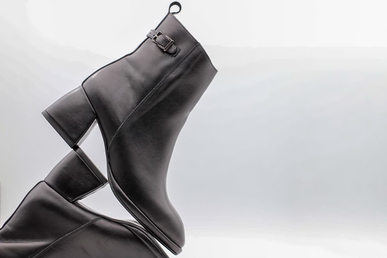 بوت مینیمال چرمی زنانه کابو