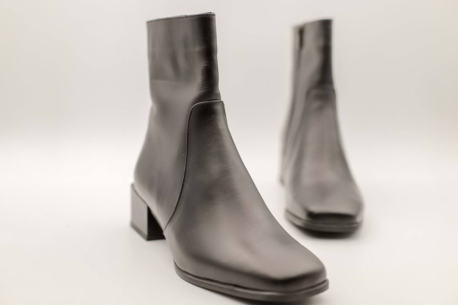 بوت مینیمال چرمی دست دوز جاساد