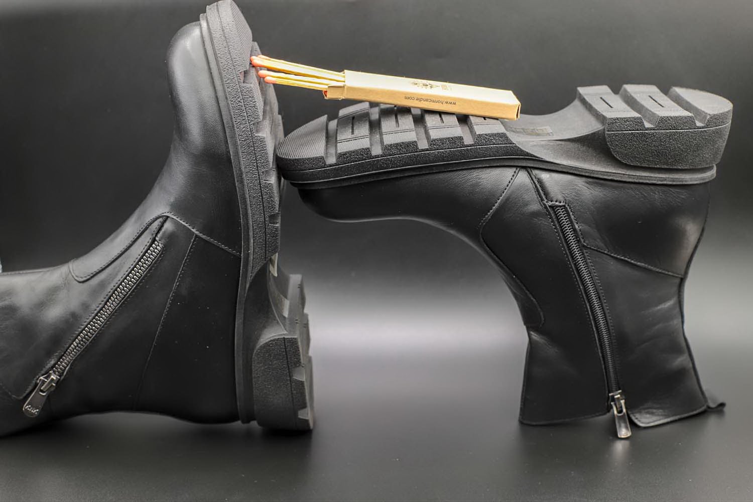 بوت تمام چرم زنانه اسلش