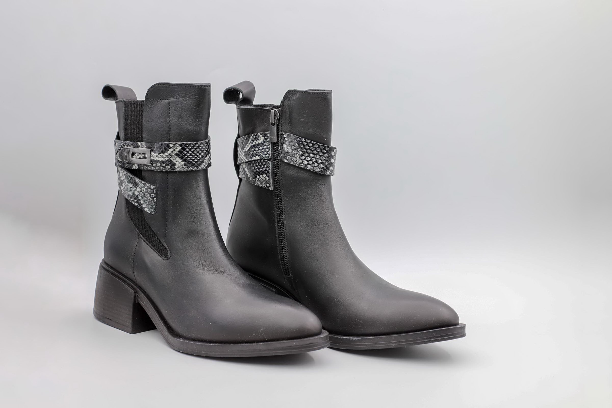 نیم بوت چرمی زنانه پاشنه کوتاه مدل اگنس