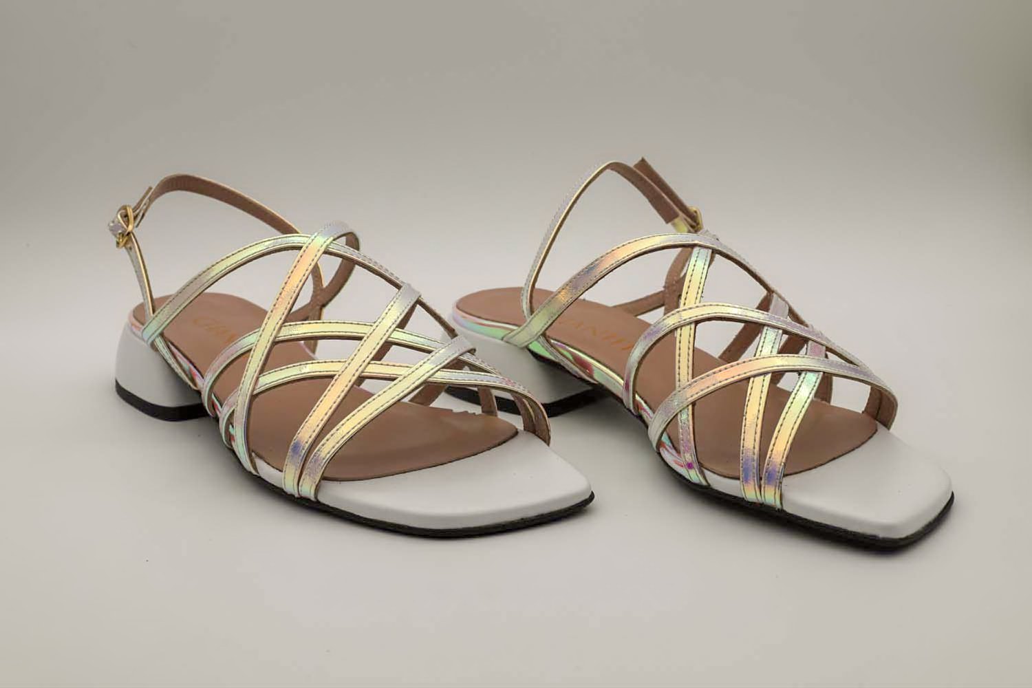 کفش صندل چرمی زنانه هولو