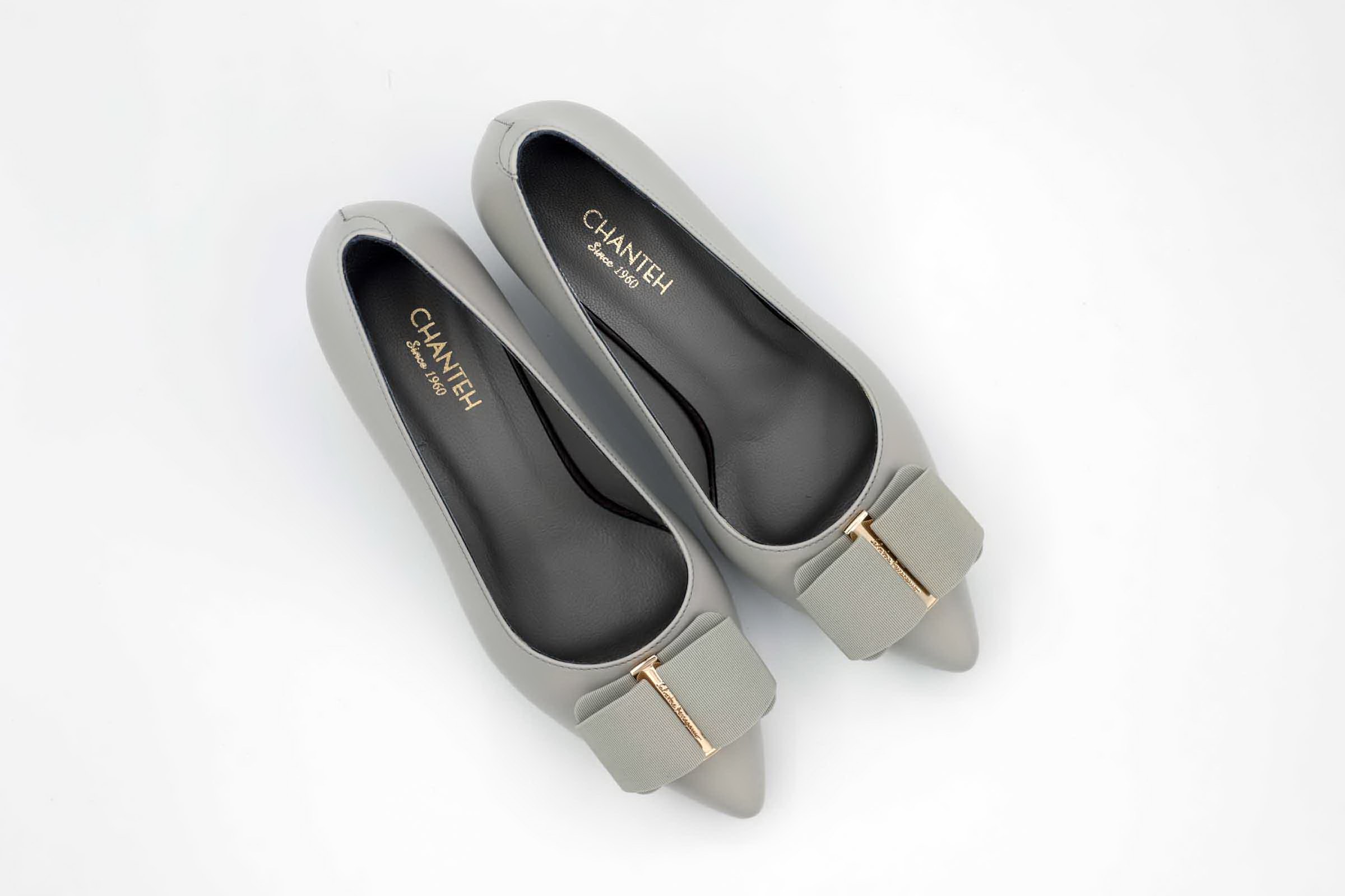 کفش پاشنه دار زنانه چرمی نیوهارت