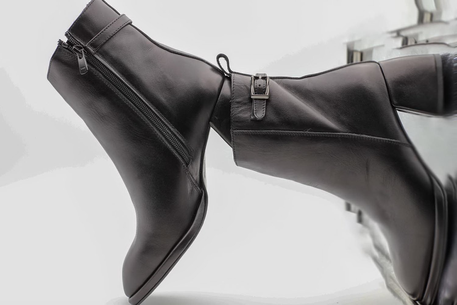 بوت مینیمال چرمی زنانه کابو