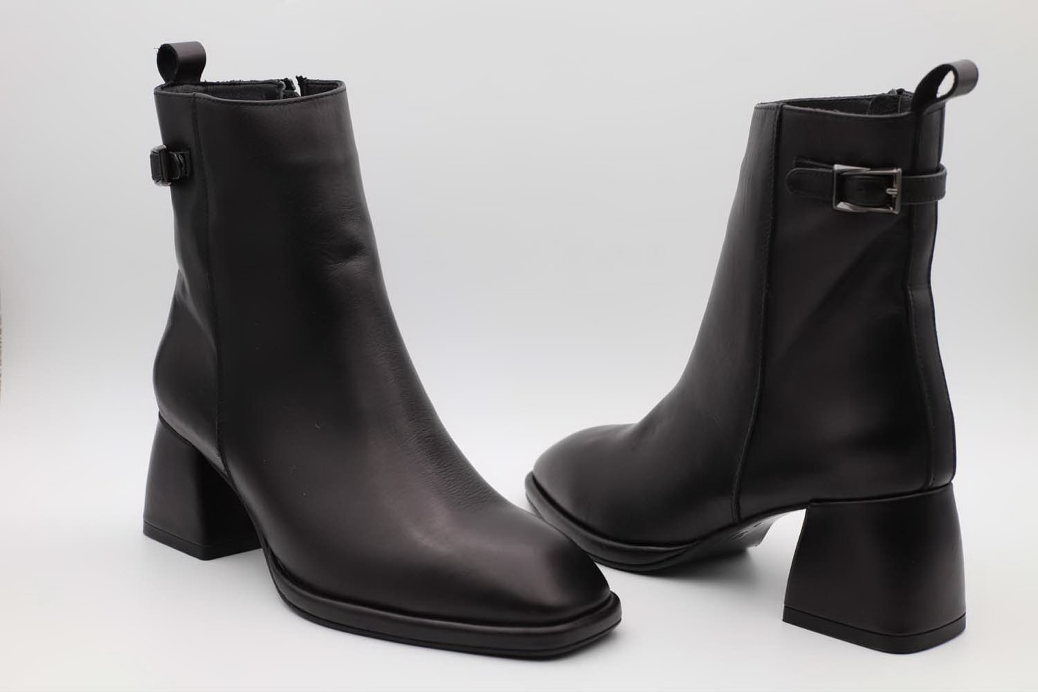 بوت مینیمال چرمی زنانه کابو