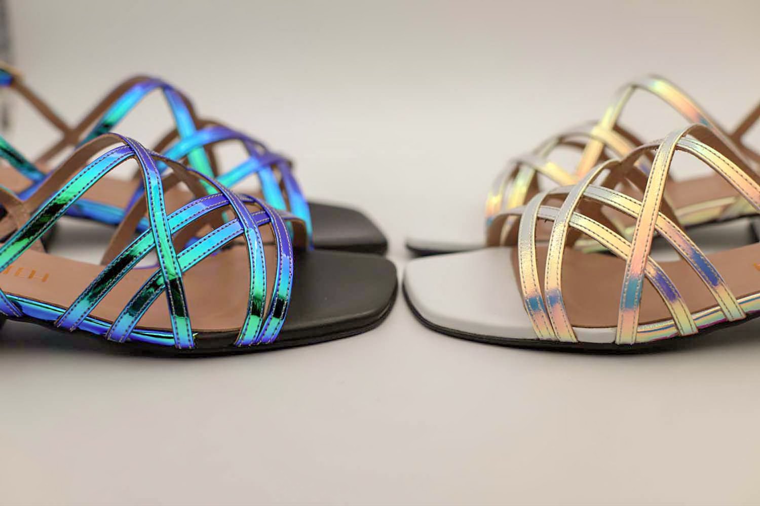 کفش صندل چرمی زنانه هولو