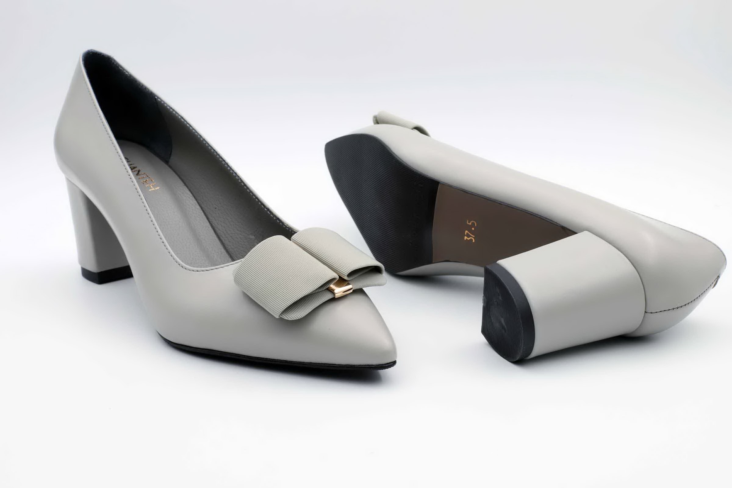 کفش پاشنه دار زنانه چرمی نیوهارت